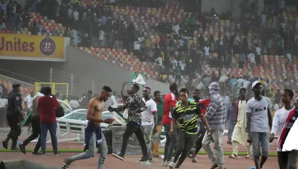 El duelo entre Nigeria vs Ghana acabó con incidentes. (Foto: AP)