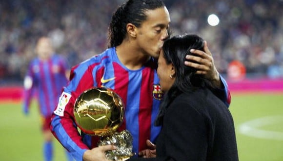 Ronaldinho ha jugado en clubes como PSG, Barcelona, AC MIlan, entre otros. (Getty)