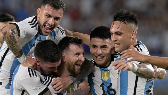 Lionel Messi pasa por su mejor momento en la selección argentina y lo demostró colaborando con 3 goles ante Curazao. (Foto: AFP)