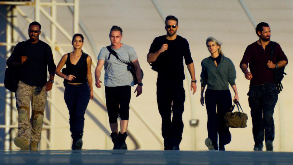 6 Underground es una película estadounidense de acción y comedia dirigida por Michael Bay. Foto: Netflix