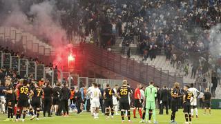De nunca acabar: proyectiles y violencia en el Marsella vs. Galatasaray por Europa League [VIDEO]