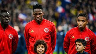 Reemplazante de Yerry Mina en Barcelona llegaría de ... ¡la Selección de Colombia!