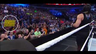 Fanático llevó pancarta y protestó contra Vince McMahon en Raw
