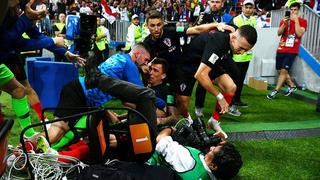 Tuvo su recompensa: el regalo de Mandzukic hacia el fotógrafo que tumbó en las semifinales del Mundial