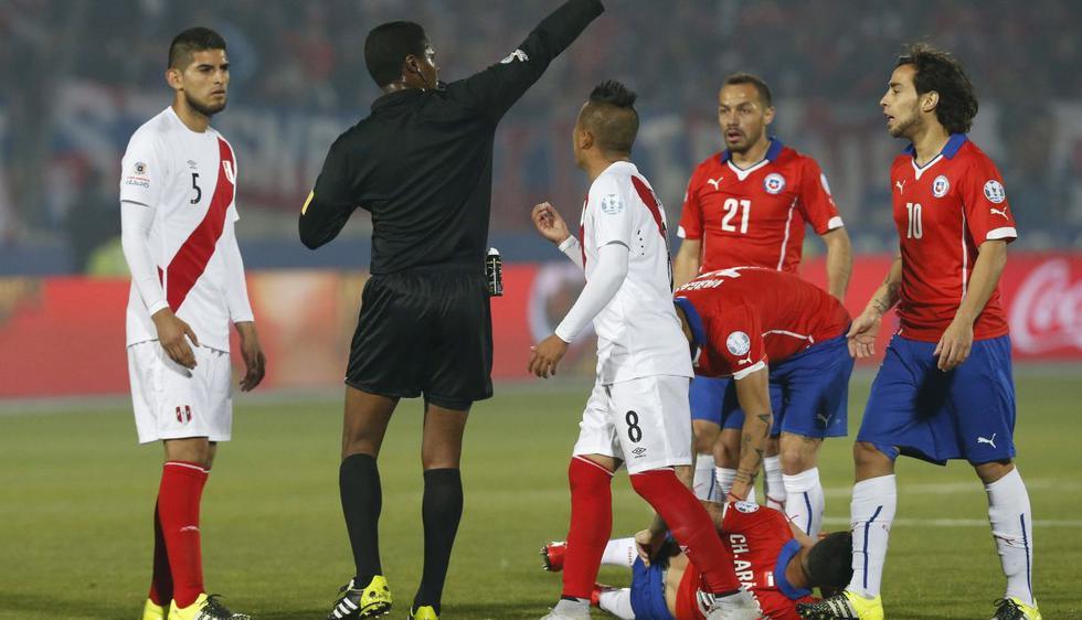 La expulsión de Carlos Zambrano en la Copa América 2015.