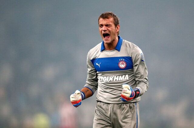 Roy Carroll | Exportero de Manchester United y West Ham tuvo someterse a un proceso de rehabilitación en 2006 por sus problemas con el alcohol. Según la familia, se debieron al estrés.  (Getty)