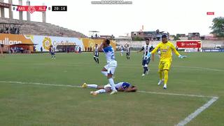 ¡El ‘blooper’ del año! Canela se falló el 1-0 de Alianza Atlético sobre Alianza Lima [VIDEO]