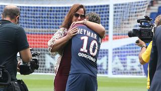 La madre de Neymar frena al jeque: quiere a su hijo fuera del PSG "cuanto antes"
