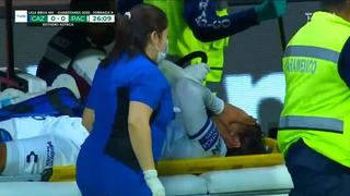 Se lo llevaron en ambulancia: espeluznante lesión de Jorge Hernández en el Cruz Azul vs. Pachuca [VIDEO]