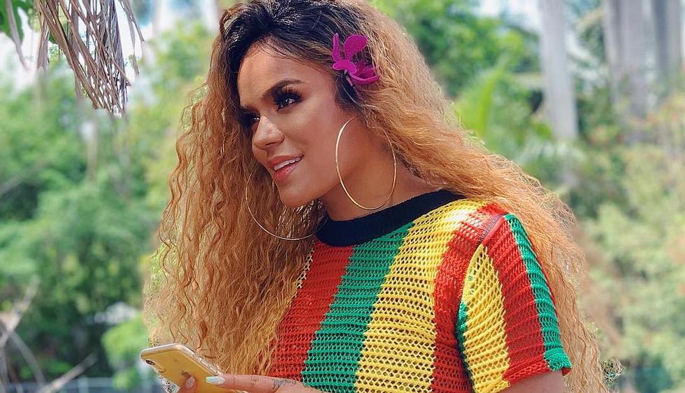 Karol G se sinceró y dijo que enamorarse de Anuel AA le cambió la vida. (Foto: @karolg)