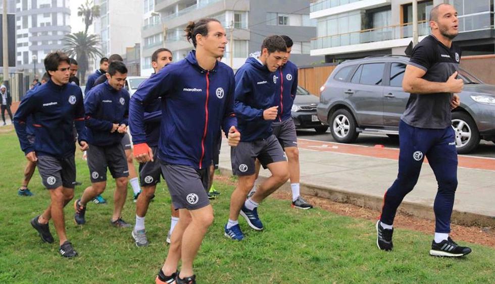 Censo 2017: jugadores de Deportivo Municipal madrugaron para entrenar. (Prensa Deportivo Municipal)