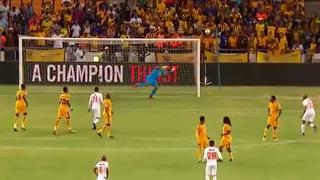 Africano es viral por marcar golazo tiro libre y ser comparado con Roberto Carlos [VIDEO]