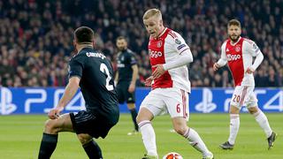 Van de Beek, impaciente: Real Madrid no decide si ficharlo y el volante se fija en otros destinos