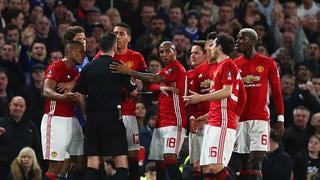 Por mala conducta: la FA sanciona al Manchester United