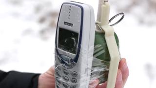¿Un “indestructible” Nokia 3310 es capaz de sobrevivir al estallido de una granada?