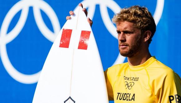 Miguel Tudela no logró su pase y se quedó en la tercera ronda de surf. (Foto: Instagram @migueltudelach)