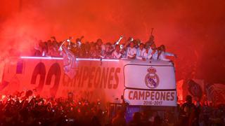 Arde Madrid: así festejan los jugadores del Real y la afición el título de la Liga en la Plaza Cibeles [FOTOS]