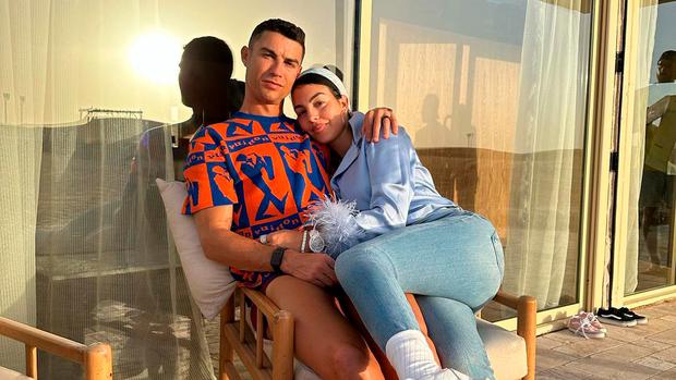 Cristiano Ronaldo y Georgina Rodríguez disfrutando de una romántica tarde en Arabia Saudita (Foto: Georgina Rodríguez / Instagram)