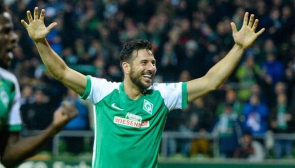 Claudio Pizarro le dijo adiós al fútbol vistiendo los colores del Werder Bremen(Foto: AFP)