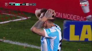 ¡Para qué te traje!: Nicolás Reniero se comió gol cantado en el blooper más insólito del 2021 [VIDEO]