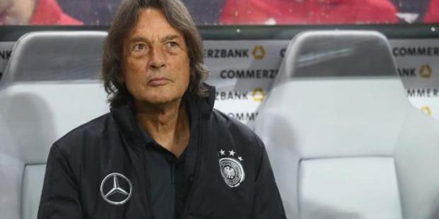 La renuncia del médico de Alemania tras 22 años en la selección.