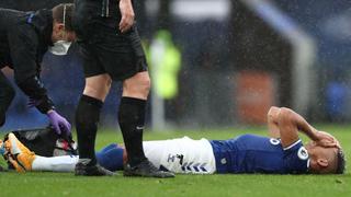 Mucho dolor: Richarlison se lesionó en Everton y preocupa en Brasil para el inicio de Eliminatorias [VIDEO]