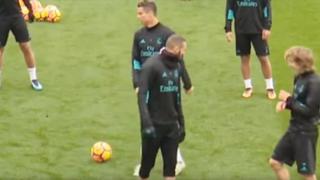 ¡No soporta estar en el medio del rondo! La reacción de Cristiano Ronaldo con sus compañeros