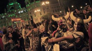 Hasta el amanecer: así celebran los hinchas del Madrid en Cibeles el título de Champions [VIDEO]