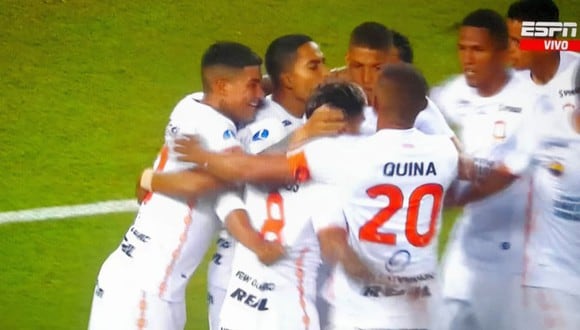 El gol de Barrios para el 1-1 en el Ayacucho FC vs. Sao Paulo (Captura)