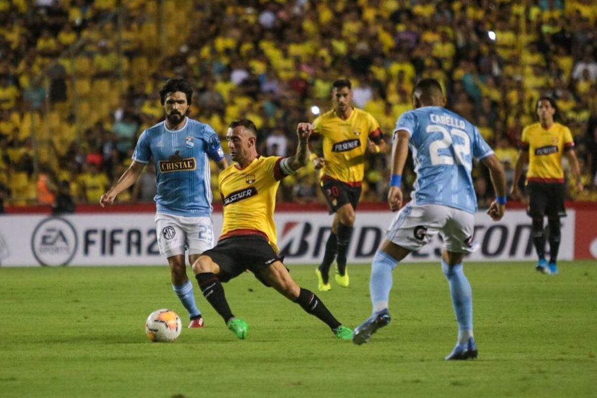Sporting Cristal cayó goleado en su visita a Barcelona de Guayaquil por la fase 2 de la Copa Libertadores | Foto: @BarcelonaSC