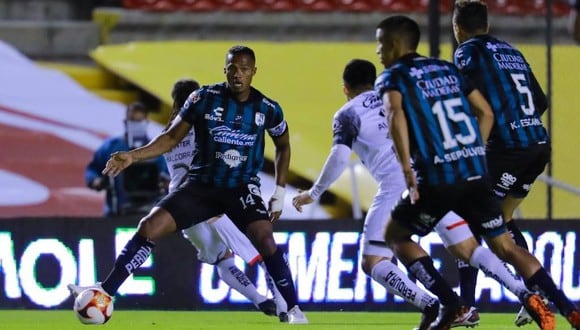 Querétaro alcanzó los seis puntos en la Liga MX tras triunfo ante Pumas. (AFP)