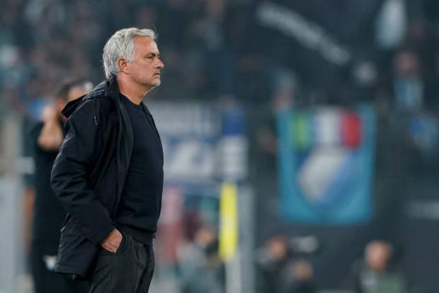 José Mourinho tiene contrato con Roma hasta junio de 2024. (Foto: Getty Images)
