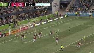 ¡No se cansa de anotar! Golazo de Raúl Ruidíaz para el 2-0 de Seattle Sounders sobre Colorado [VIDEO]