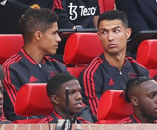 Cristiano Ronaldo no oculta su incomodidad en el Manchester United vs Brighton. (Foto: EFE)