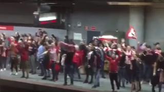 Enormes: la afición del Atlético continuó con el espectáculo en el metro de Madrid