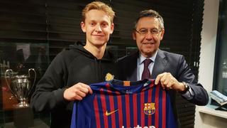 El más emocionado: los elogios y bienvenida de Bartomeu a De Jong tras su fichaje por el Barcelona