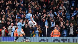 ¡Estalló Etihad! Golazo de Kompany para acercar al Manchester City al título de Premier League [VIDEO]