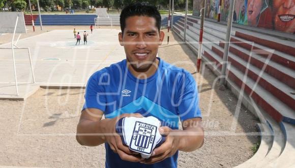 Andy Pando se pondrá la camiseta de Alianza Lima en el 2016. (Eddy Lozano)