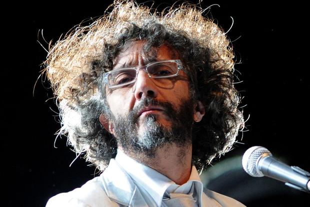 The singer suffered the loss of his mother many years ago.  In this photo, Fito Páez performs during the 3rd Ibero-American Congress of Culture in Medellín, Colombia, on July 3, 2010 (Photo: Raúl Arboleda / AFP)