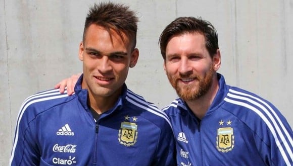 Lautaro Martínez no escatimó elogios con Lionel Messi.
