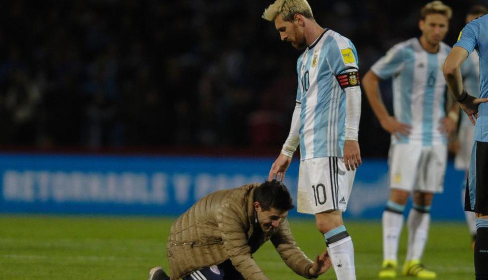 Lionel Messi y su alegría de volver con Argentina tras su retiro de dos meses. (AFP)