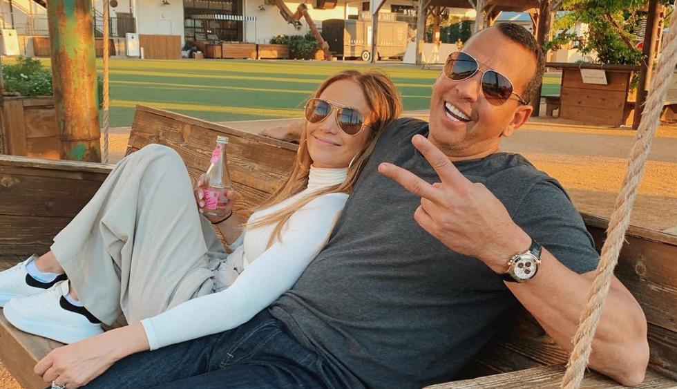 La cantante y el ex beisbolista compartieron este día especial junto a sus pequeños hijos. (Foto: @jlo)
