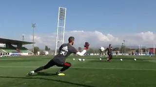 En buenas manos: De Gea yKepa Arrizabalaga se lucen en entrenamiento de la selección de España [VIDEO]