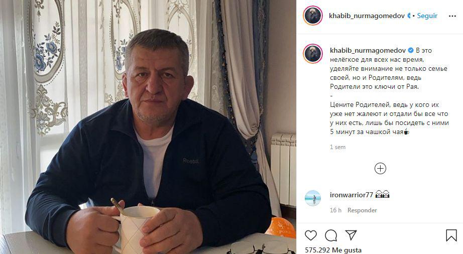 Khabib Nurmagomedov le dedicó unas palabras a su padre que se encuentra internado por un problema respiratorio. (Instagram)