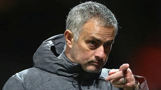 Dedo acusador: José Mourinho lanzó dardos a Pep Guardiola y Arsene Wenger por mentir