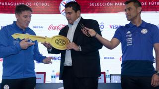 Tiene la llave: Berizzo fue presentado como DT de Paraguay y sembró la ilusión para el Mundial 2022
