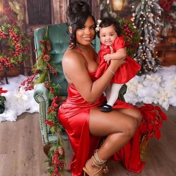 Melissa junto a su bebé en redes sociales (Foto: Melissa Vallecilla / Instagram)