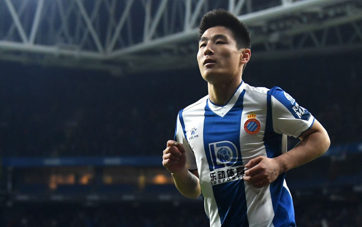 Wu Lei firmó el empate 2-2 del Espanyol sobre Barcelona en el derbi catalán de este sábado por LaLiga Santander. (Foto: Twitter)