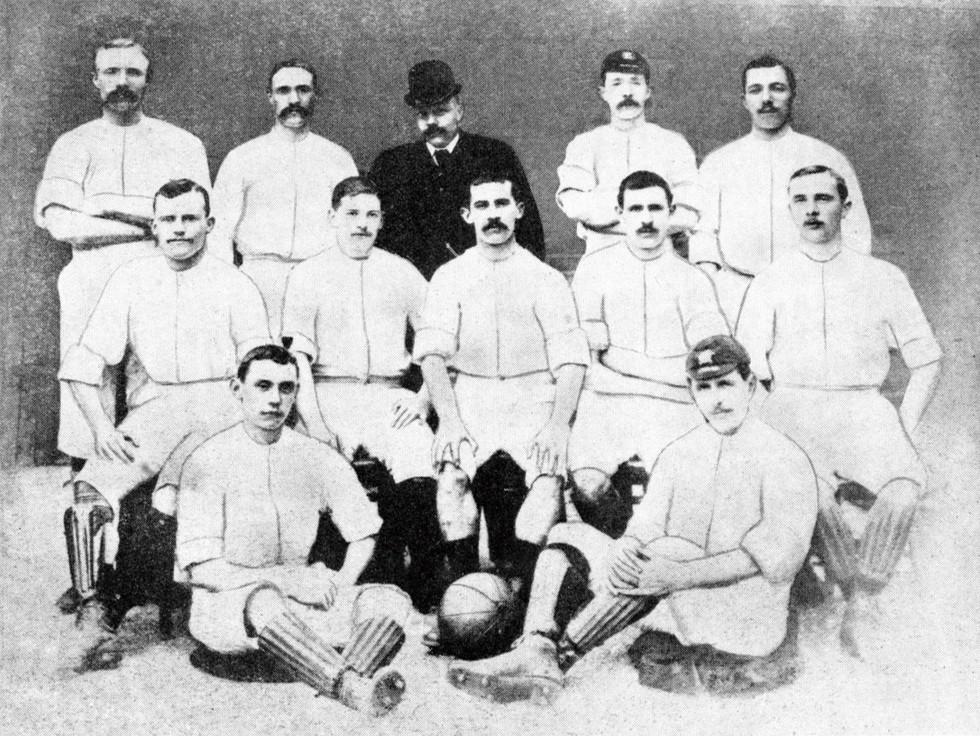 Según cuenta la historia, Preston North End (1884) fue el primer equipo en la historia del fútbol en pagar salarios.