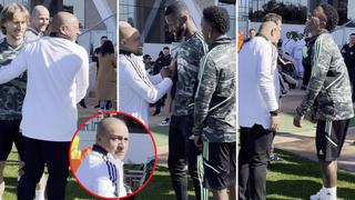 Roberto Carlos emociona a futbolista del Real Madrid al visitarlos previo a la final del Mundial de clubes